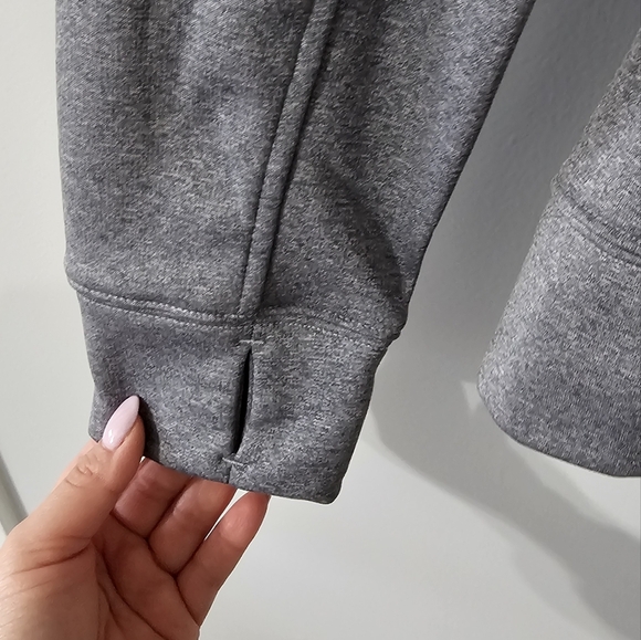 Nwot The North Face Pink and Gray Zip-Up Hoodie Jacket - Picture 6 of 7